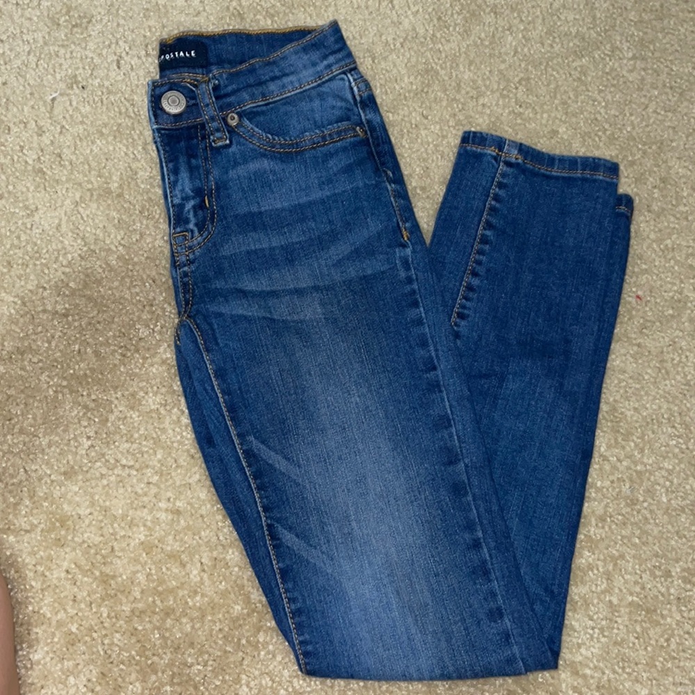Lightly worn Aeropostale pants